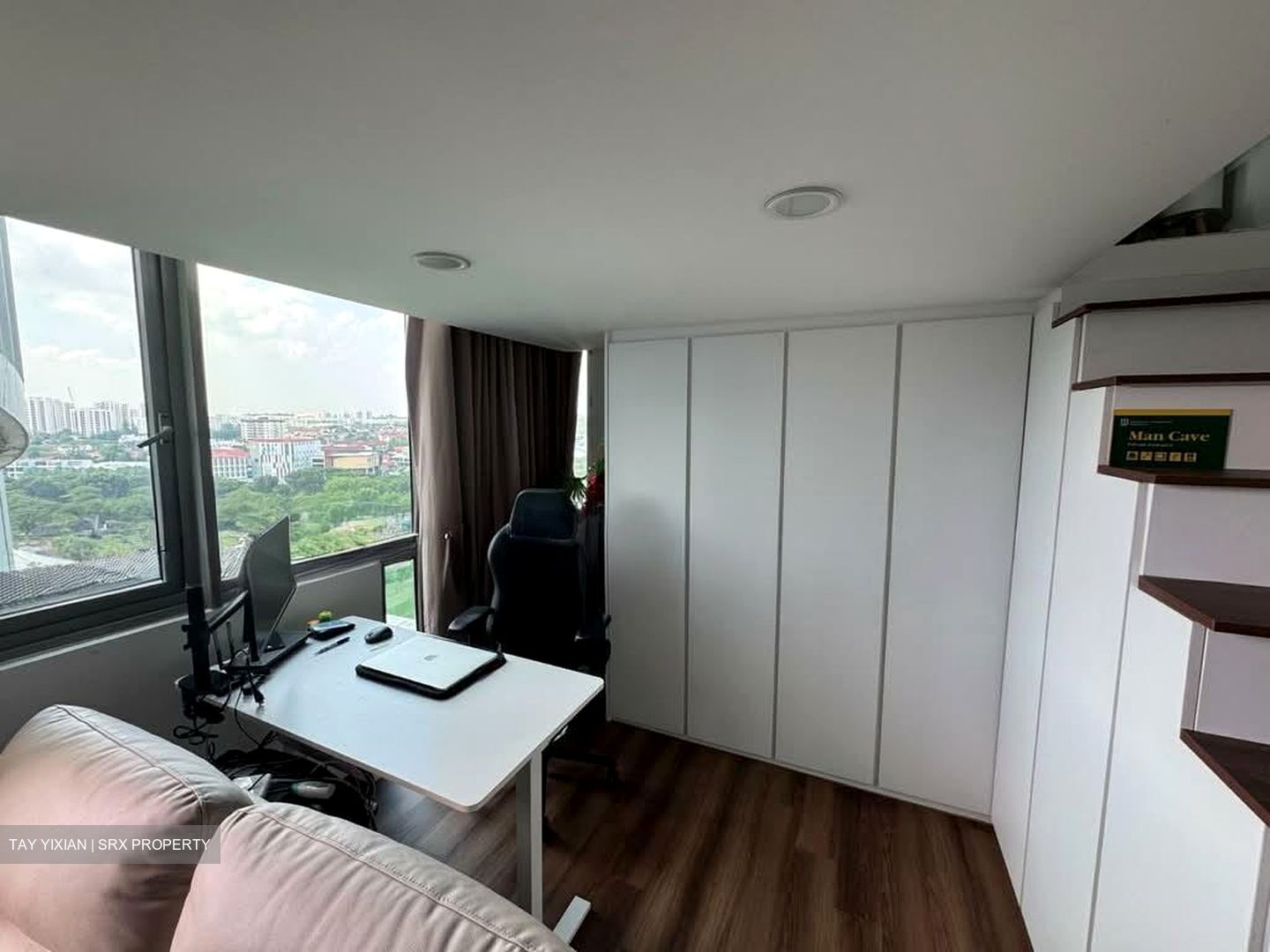 Kingsford . Hillview Peak (D23), Condominium #571371571